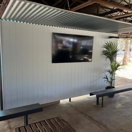 Heritage Caravan Park อลิซสปริงส์ ภายนอก รูปภาพ